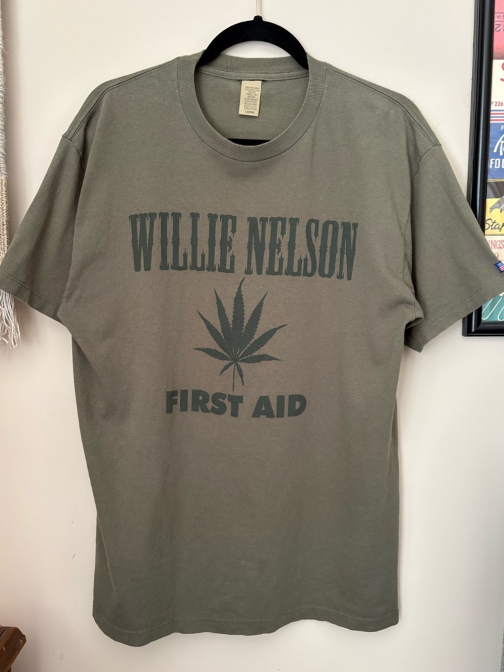 WILLIE NELSON FIRST AID 2015 In Willie We Trust Made In USA Tee Sz Large